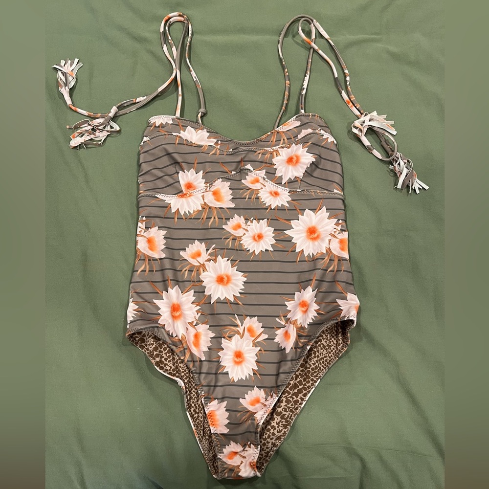 Acacia Ulumanu One Piece